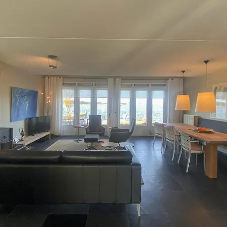 3 Bedroom Beautiful Home In Wieringerwerf Holiday home *