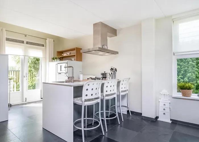 Semesterbostad 3 Bedroom Amazing In