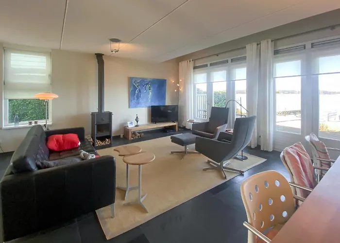 Semesterbostad 3 Bedroom Amazing In *